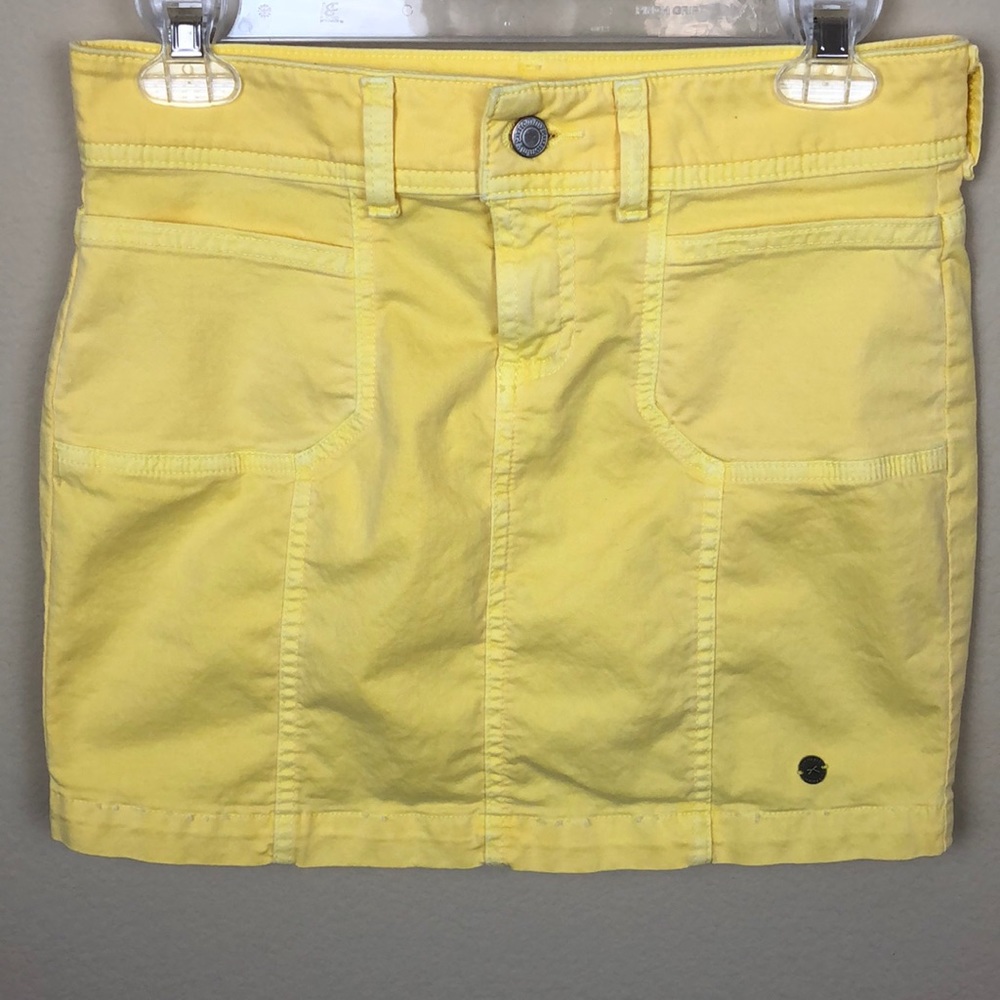 Y2K Tommy Girl Bright Yellow Distressed Denim Mini Skirt - Size 7 Juniors
